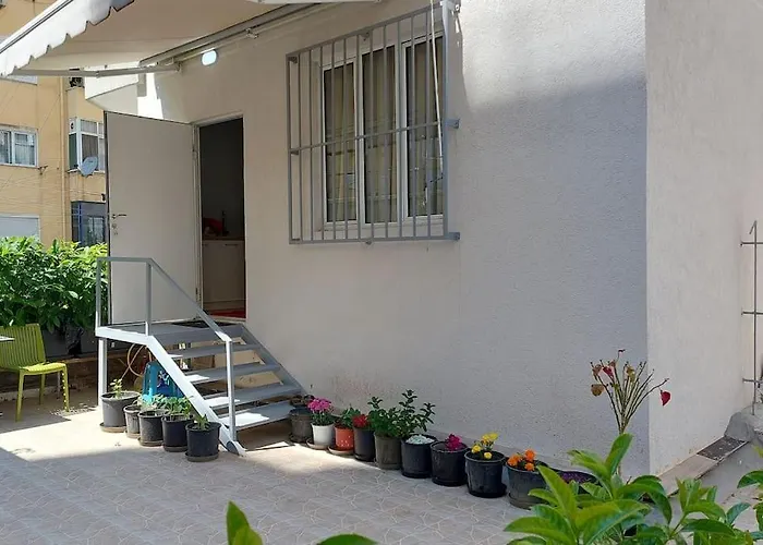 Tranquil Oasis For Two