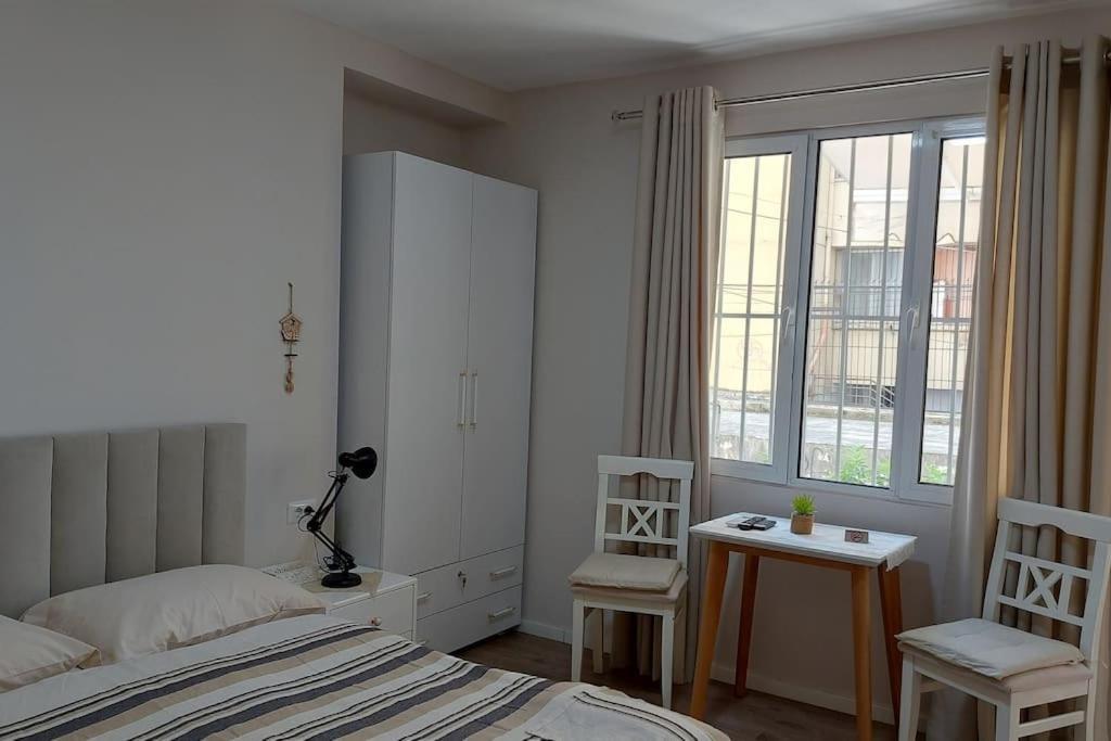 Tranquil Oasis For Two * Selitë e Vogël